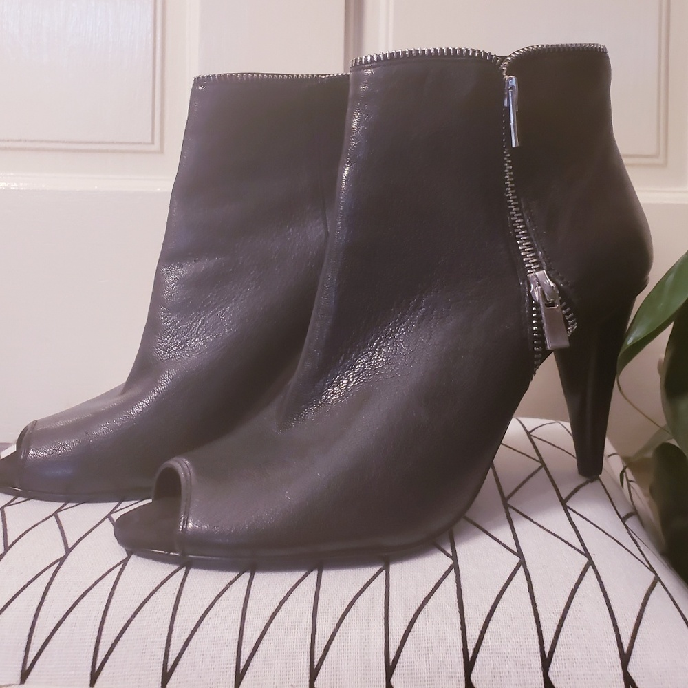 Nine West "Laneta" Black Leather Booties
